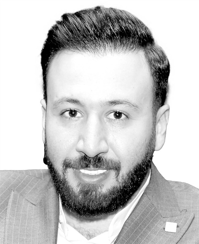 آراد پورکار