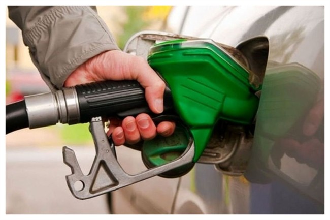 نیازی به پمپ بنزین نیست / فرهنگ بنزین‌زدن در حال تغییر است
