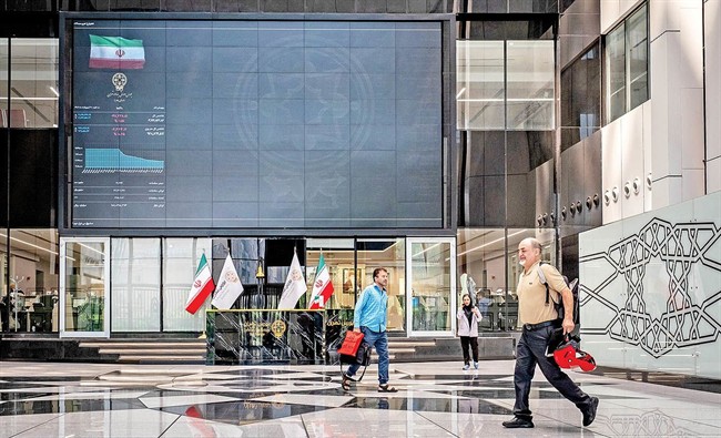 سرگردانی بورس میان دو سناریو