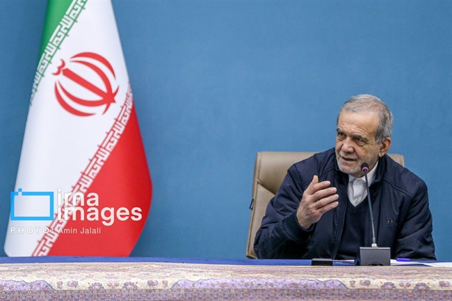 پزشکیان: یکی از بانوان را برای استانداری انتخاب کردیم، خودش قبول نکرد