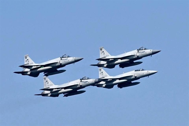 عملیات مستمر جنگنده‌های آمریکا، انگلیس و اسرائیل برای رهگیری موشک‌ و پهپادهای ایران در آسمان عراق