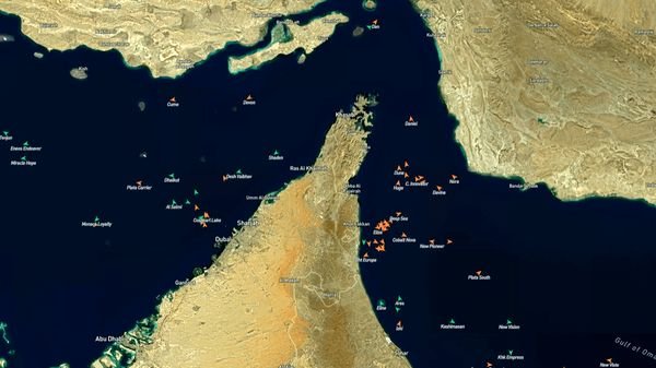 قیمت نفت در بازار چین به مرز 100 دلار رسید